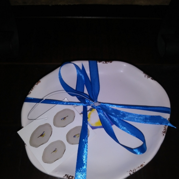 NWT-(4) Ceramic small plates - Picture 7 of 8